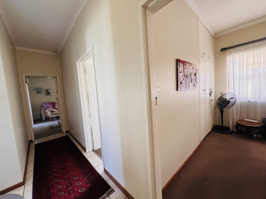 To Let 4 Bedroom Property for Rent in Goedehoop Western Cape